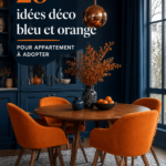 Un appartement décoré avec des touches de bleu et orange, créant une ambiance chaleureuse