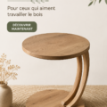 Table en bois naturel dans un bureau chaleureux