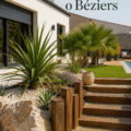 Un jardin fleuri à Béziers, avec des fleurs colorées et un aménagement accueillant.