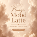 Un verre de Cloud Latte crémeux sur une table en bois, apportant une ambiance chaleureuse.