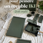 Meubles IKEA peints avec des couleurs vives dans un intérieur moderne
