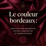 Intérieur moderne avec des accents bordeaux chaleureux