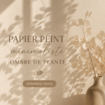 Papier peint minimaliste avec motifs de plantes dans une pièce élégante.