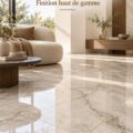 Carrelage effet marbre brun brillant dans un salon moderne.